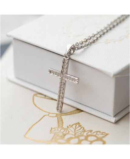 Srebrny łańcuszek ANKIER krzyżyk z JEZUSEM cyrkonie