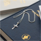 Srebrny łańcuszek ANKIER z krzyżykiem z Jezusem na krzyżu Chrzest Święty